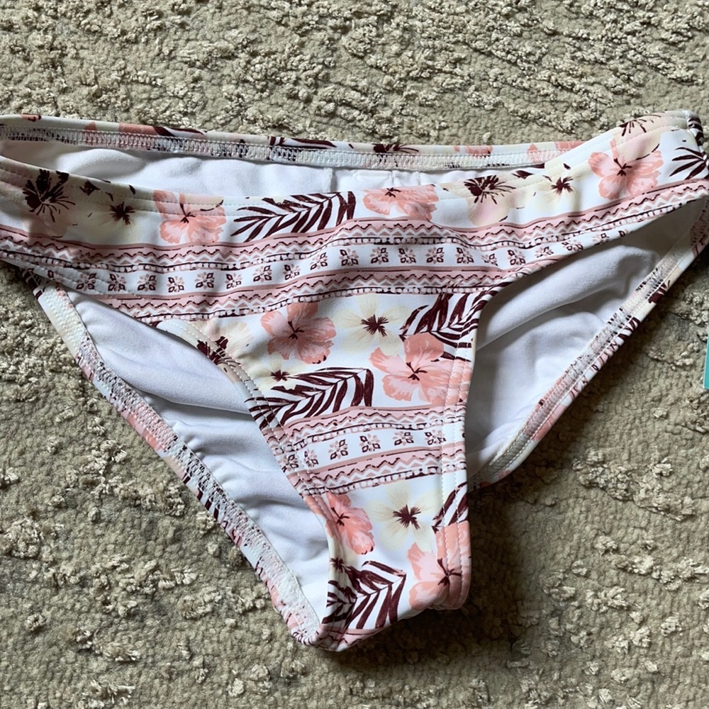 Brand new Rip Curl bottoms